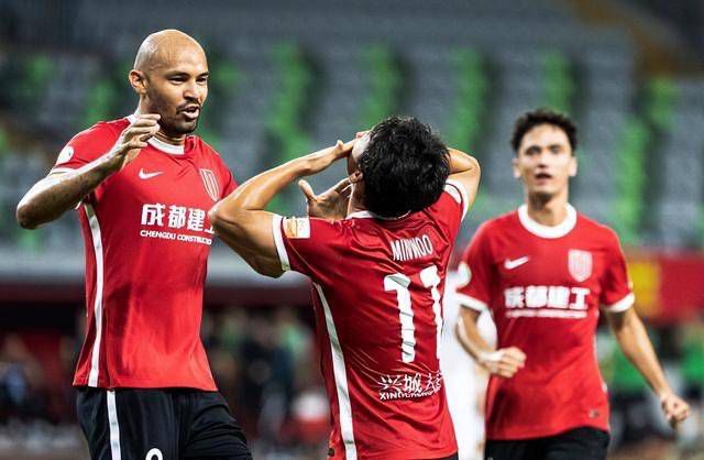 曼联同切尔西的比赛将是波切蒂诺和滕哈赫继2019年5月以来的首次碰面，当时波切蒂诺的热刺凭借卢卡斯的帽子戏法以3-2击败了滕哈赫的阿贾克斯，顺利晋级欧冠决赛。